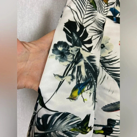 NWT Luna fit  and flare floral dress with pockets Sz S - Picture 5 of 12